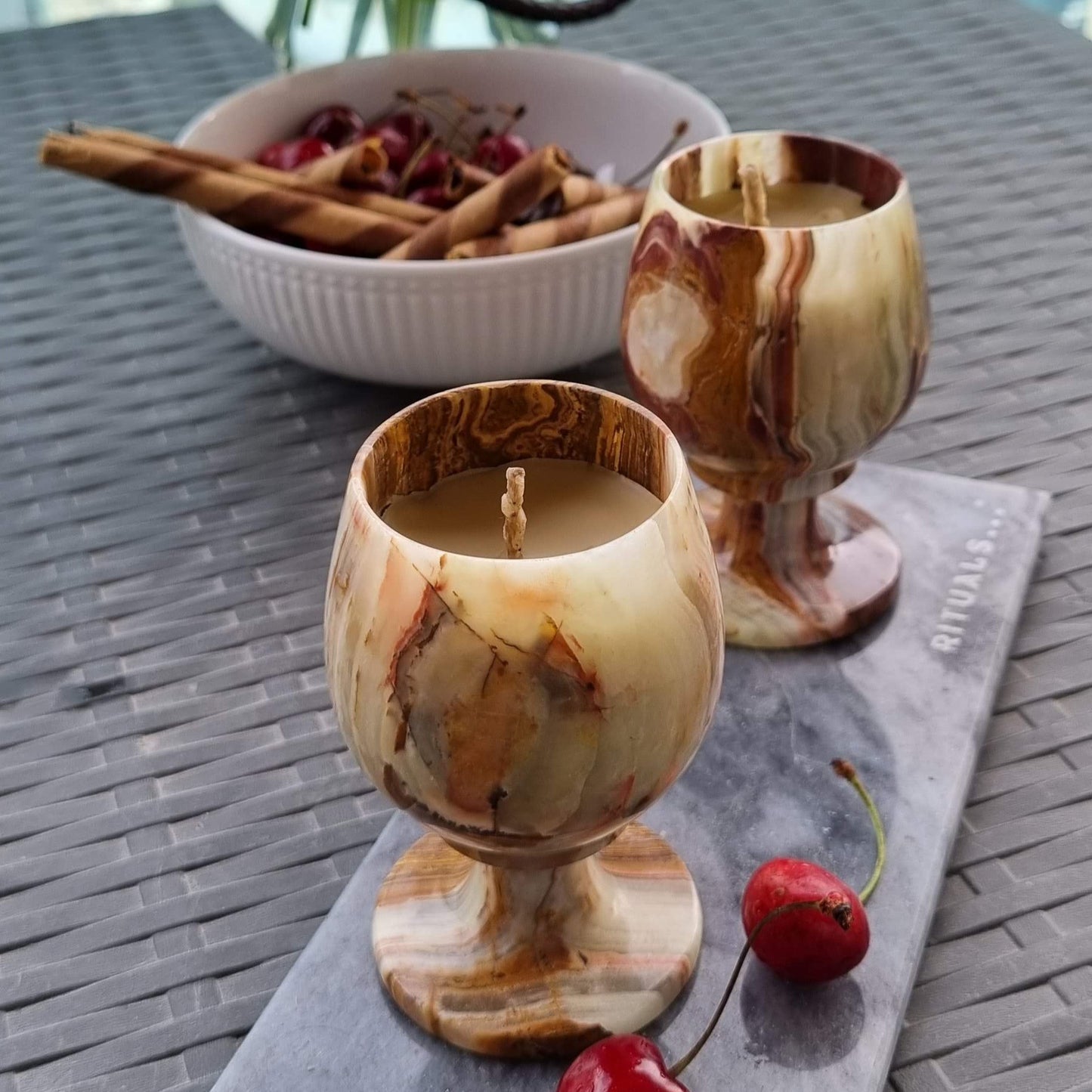 Signature Onyx Candle (Unscented)